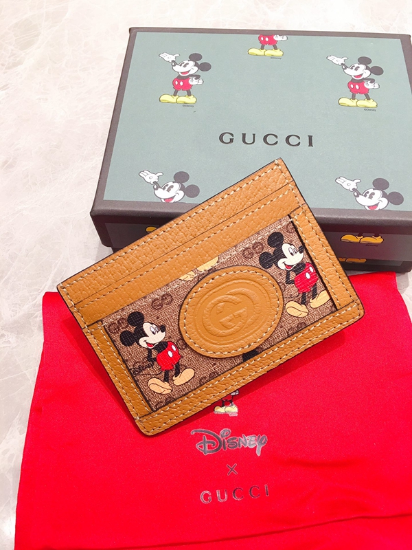 グッチ財布 レプリカ正面デザイン